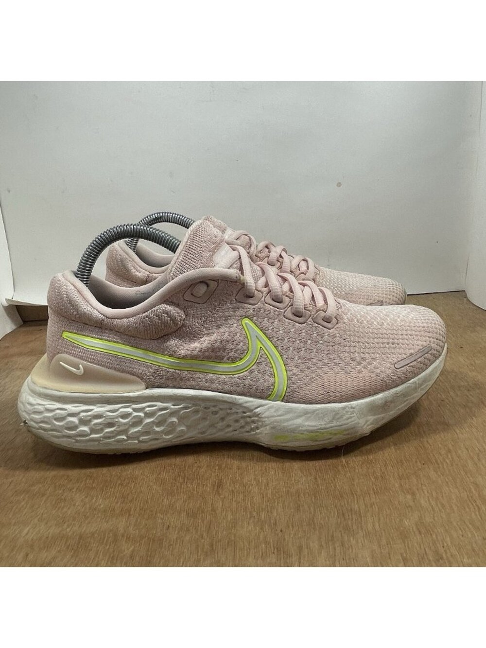 Nike Zoomx Invincible Run FK Women Size 9 DC9993 Pink Running Shoes Sneakers